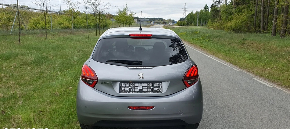 Peugeot 208 cena 36600 przebieg: 86900, rok produkcji 2019 z Strzyżów małe 742